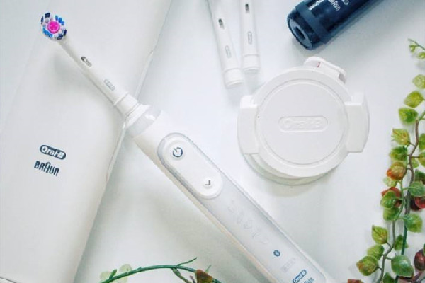 歐樂b電動(dòng)牙刷要充電多久 歐樂b電動(dòng)牙刷要一直放底座上嗎