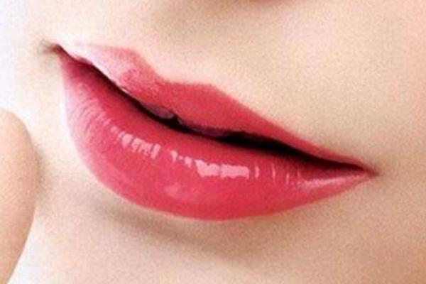 紋唇要紋幾次才有顏色 紋唇需要補(bǔ)色幾次