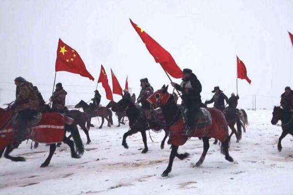 冬奧會(huì)幾年一次 牧民雪中奔馬送中國(guó)健兒出征