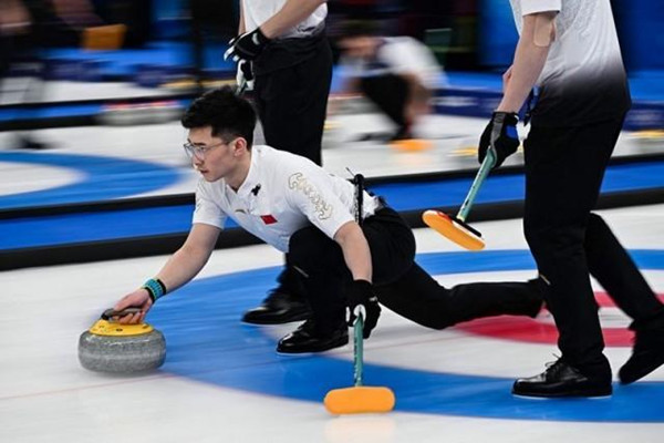 中國男子冰壺戰(zhàn)勝丹麥獲首勝 中國國家男子冰壺隊(duì)成立時間