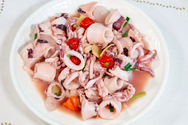 魷魚(yú)適合減脂期吃嗎 魷魚(yú)一次吃多少合適