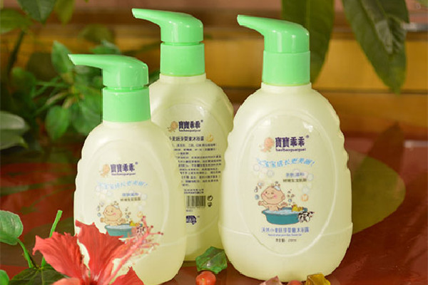 沐浴露進(jìn)入尿道會(huì)引起尿道炎嗎 沐浴露對身體有傷害嗎