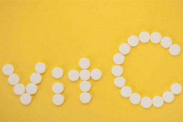 維生素c哪個(gè)牌子好 維生素c買(mǎi)保健品好還是買(mǎi)藥品好