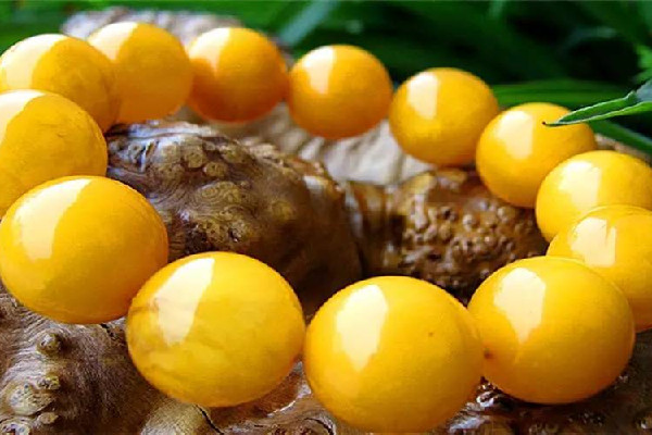 蜜蠟的種類(lèi)和檔次 蜜蠟什么樣成色最好