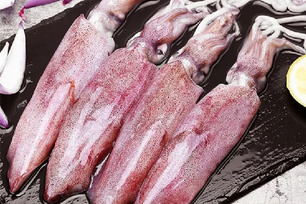 新鮮魷魚怎么處理干凈 新鮮魷魚要不要?jiǎng)兤?><p><strong>新鮮魷魚怎么處理干凈 新鮮魷魚要不要?jiǎng)兤?/strong></p></a></li> </ul>
</div>
<div   id=