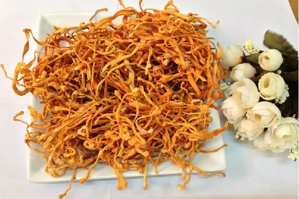 蟲(chóng)草花要怎樣清洗浸泡 蟲(chóng)草花可以炒著吃嗎