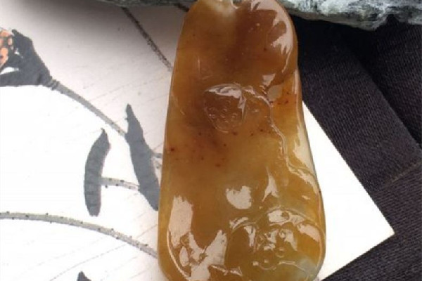 黃翡翠值錢(qián)嗎 黃翡翠多少錢(qián)