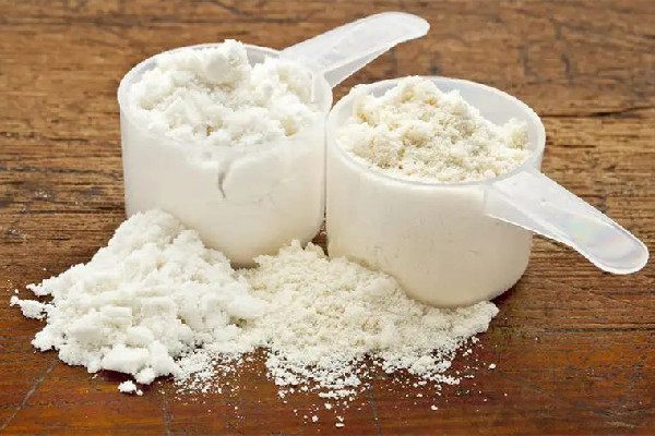 蛋白粉哪個牌子好？蛋白粉可以和奶粉一起喝嗎？