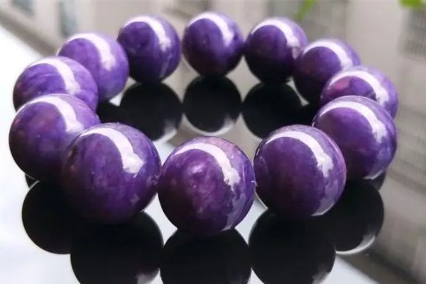 紫龍晶怎么辨別真假 紫龍晶會(huì)有紋裂嗎
