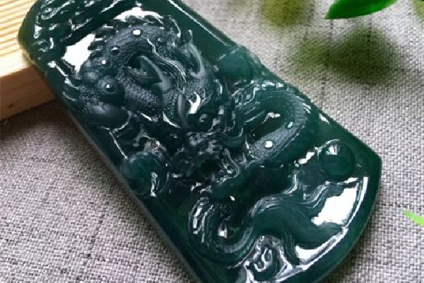 藍(lán)水翡翠有收藏價值嗎 藍(lán)水翡翠多少錢