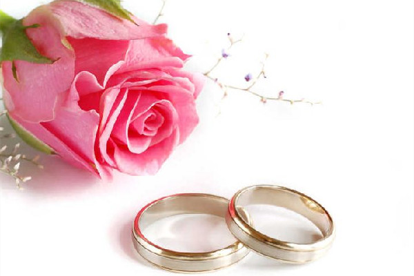 男子結婚村里無人來捧場 結婚請客需要選日子嗎