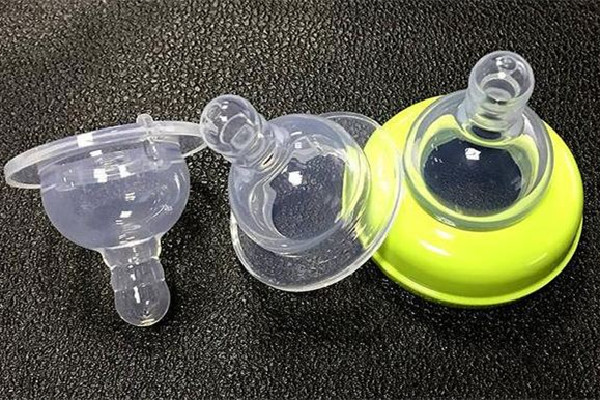 奶嘴哪個(gè)牌子比較好 奶嘴買(mǎi)什么牌子好用